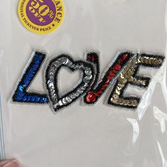 ELEGANCE Vintage LOVE Spellout Sequin Applique *NEW* - Picture 3 of 4